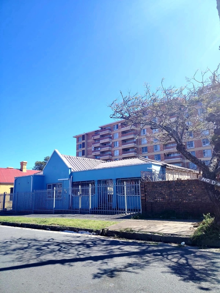  Bedroom Property for Sale in Southernwood Eastern Cape